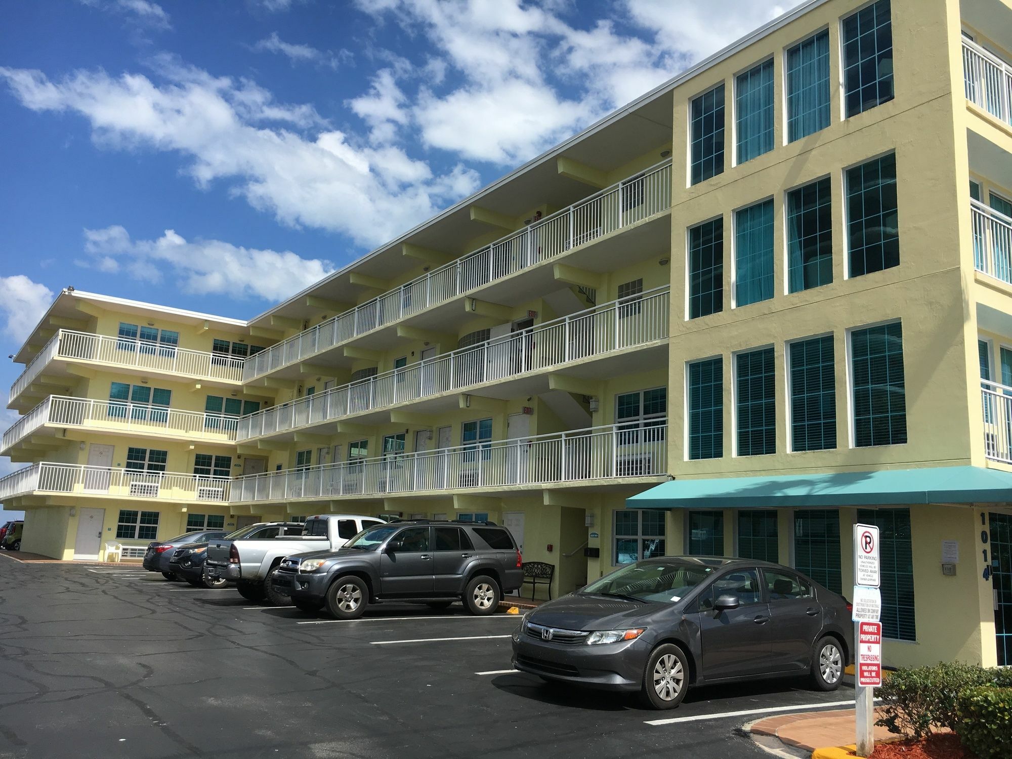 Sea Shells Beach Club Daytona Beach Exterior photo